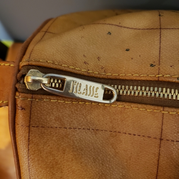 40cm Alviero Boston Bag - Picture 5 of 16